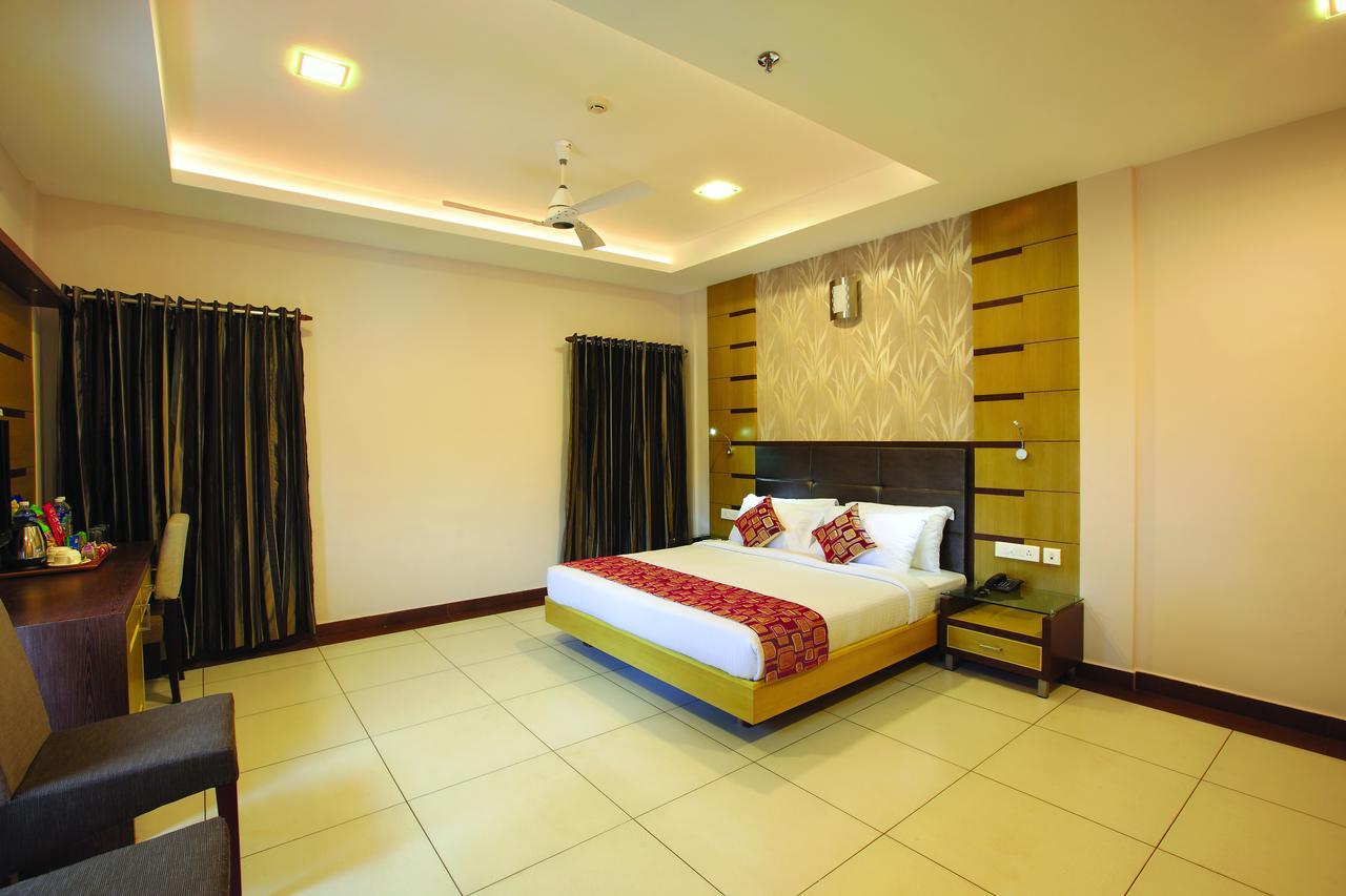 Hotel Aswathy Kodungallūr Exteriér fotografie